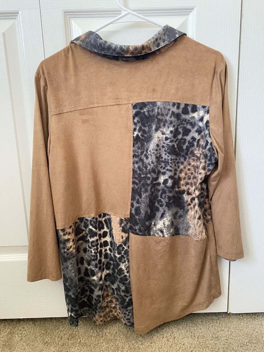 Boho Chic Women's Size L Leopard Print Patchwork Button Down Shirt - Picture 6 of 10